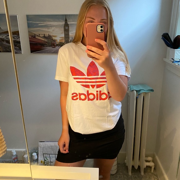 Vintage Adidas Canada Maple Leaf t-shirt - Picture 3 of 4